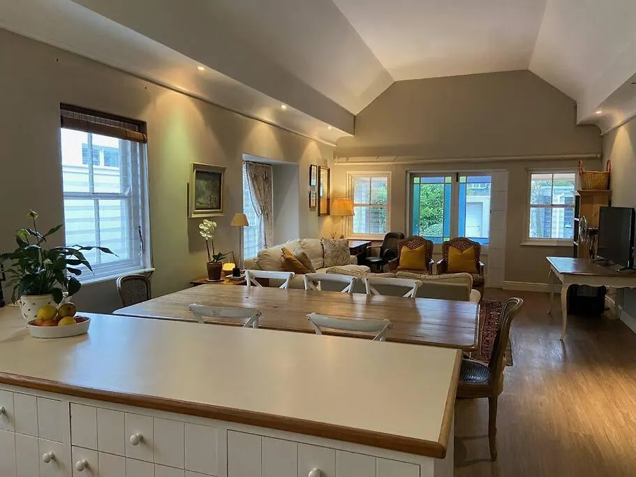 Daire Cozy 1Br Cottage Near Cavendish & Newlands Cape Town