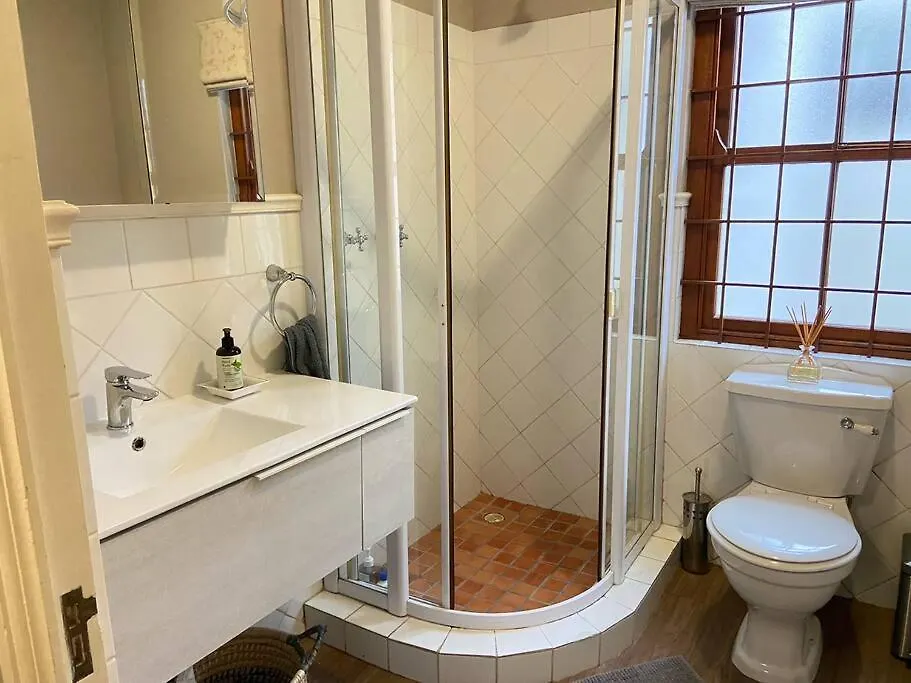 Cozy 1Br Cottage Near Cavendish & Newlands Cape Town Daire